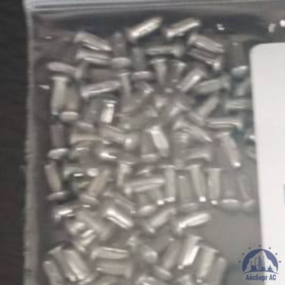 Заклёпка пластиковая забивная белая 3х5,7 мм без шляпки купить в Павлодаре