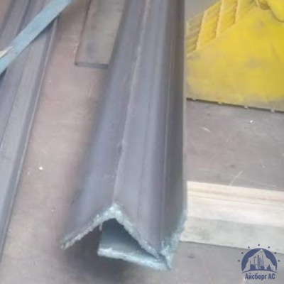 Уголок стальной равнополочный 200х200х25 мм 09Г2С ГОСТ 8509-93 купить в Павлодаре